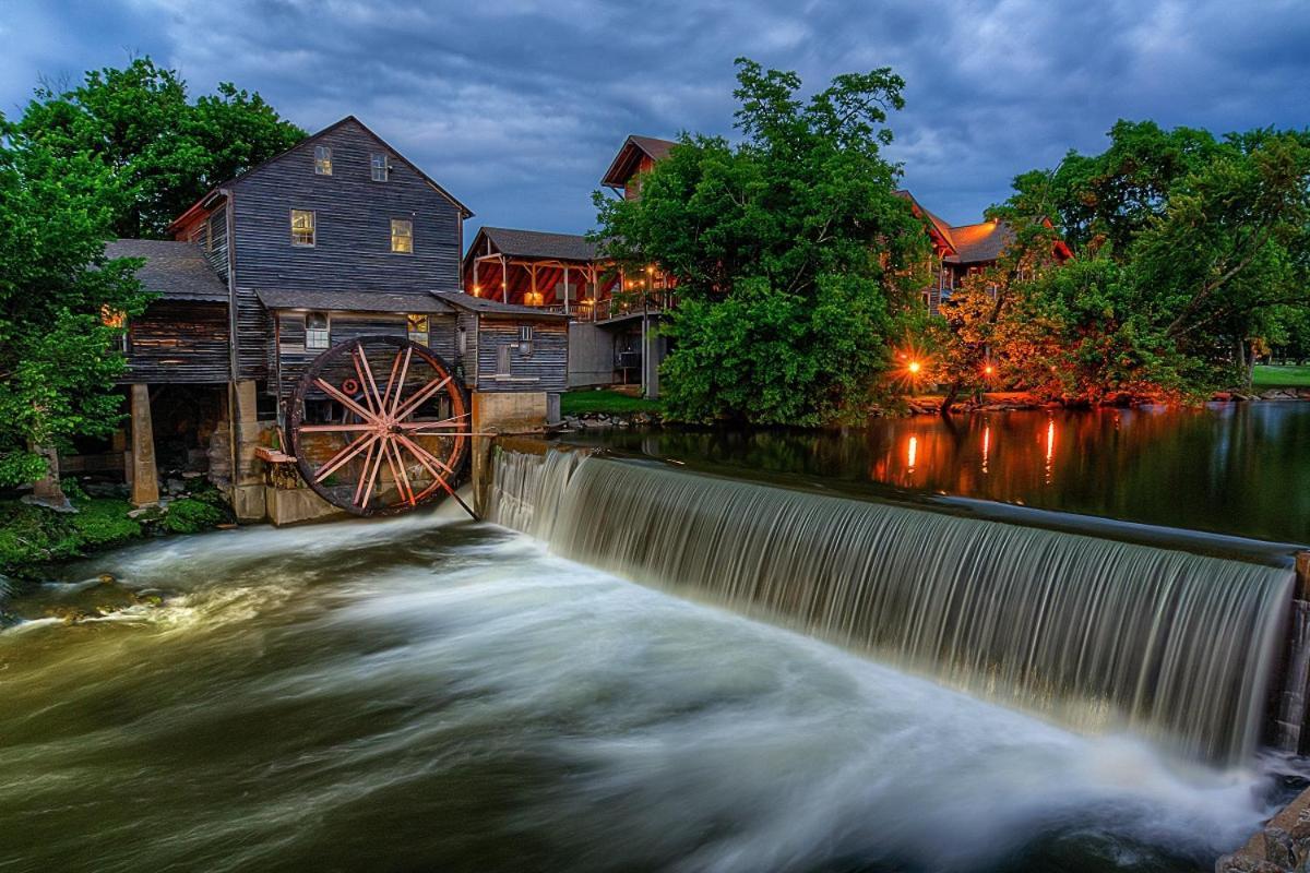Hébergement de vacances A Stones Throw, Get 1089 Free Attraction Tickets Per Paid Day, Dollywood And Much More! *