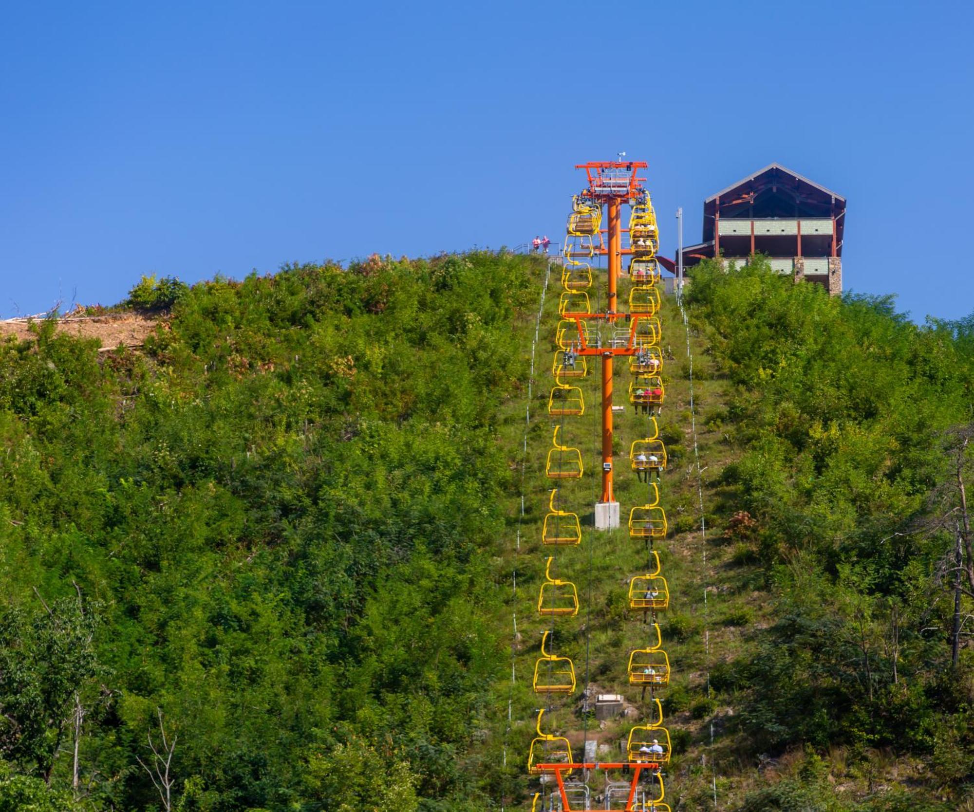 A Stones Throw, Get 1089 Free Attraction Tickets Per Paid Day, Dollywood And Much More! * Pigeon Forge